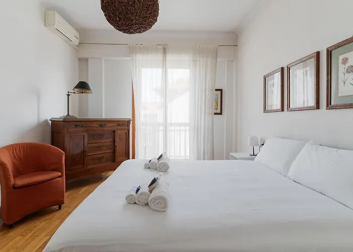 Pagano - Salutati - Ampio E Luminoso Trilocale Apartmán